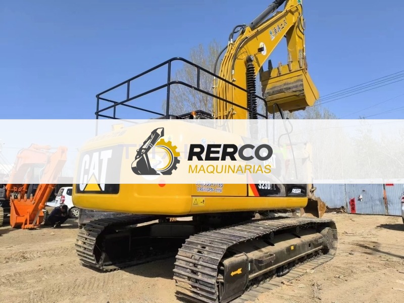 Caterpillar 323D2L