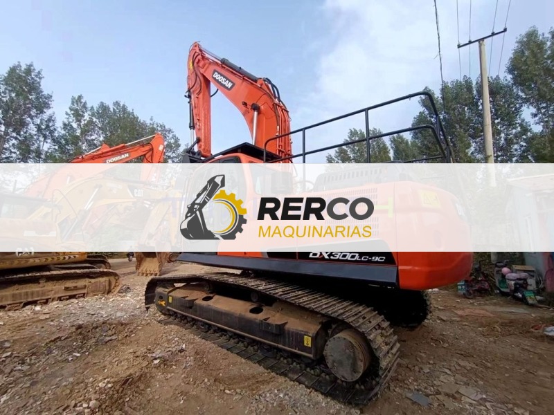 DOOSAN DX300 Excavadora