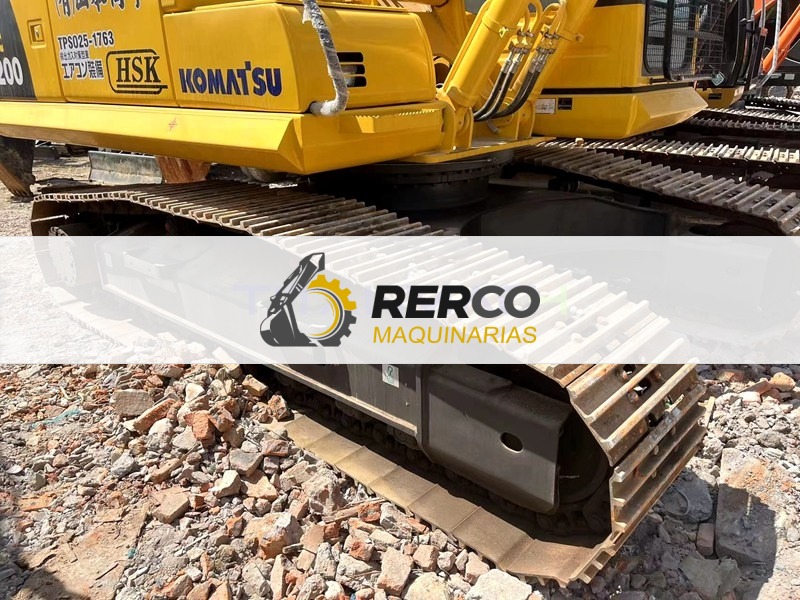 Komatsu PC200-8 Excavadora