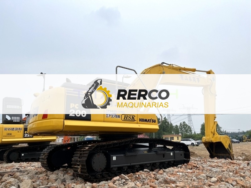 Komatsu PC200-8 Excavator