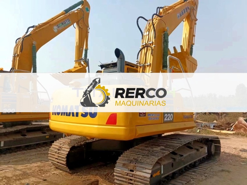 Komatsu PC220-8 EXCAVATOR(80CM track)