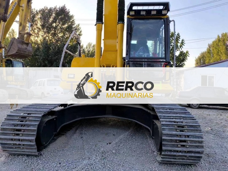 Komatsu PC240-8 Excavadora